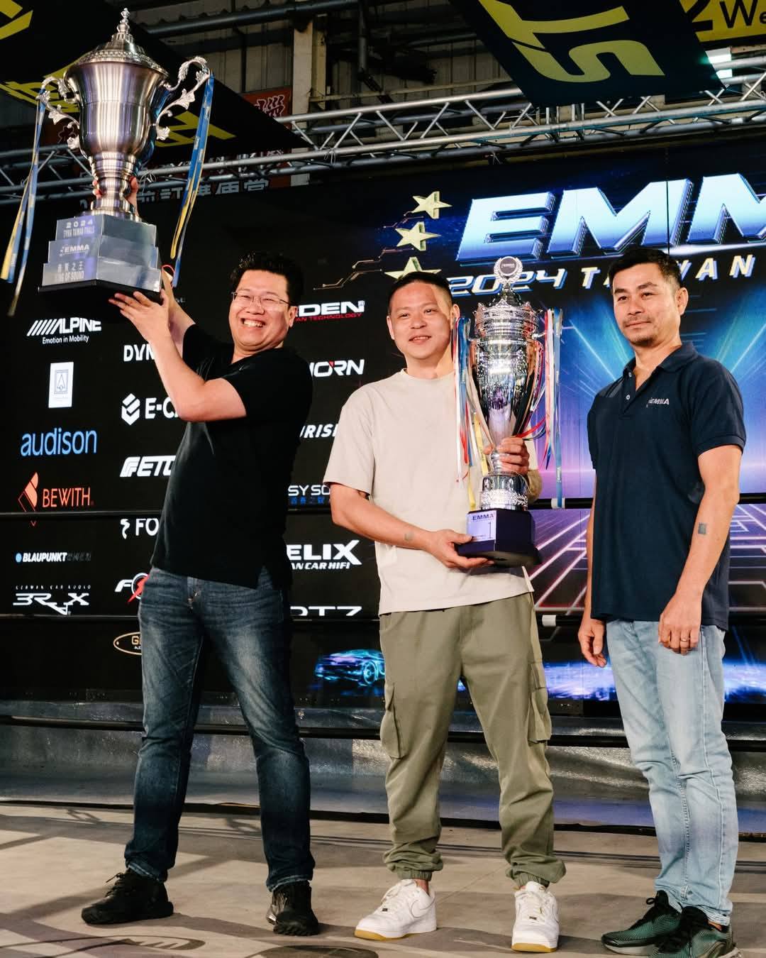 新竹皇家汽車音響 Smart R 安卓主機 + DYNAUDIO 原音重現